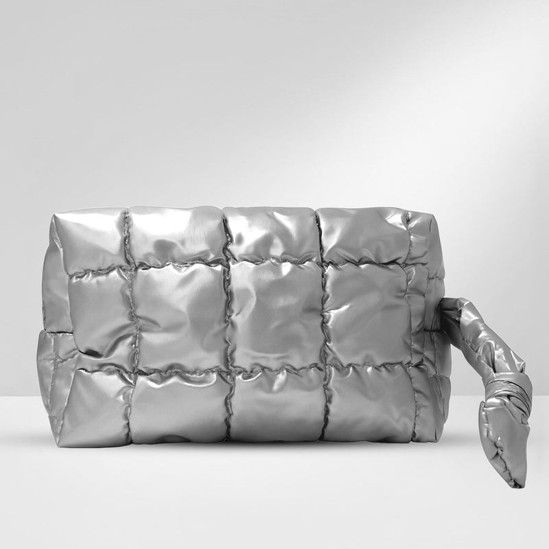 Jaquline USA Quilted Makeup Pouch (Silver)